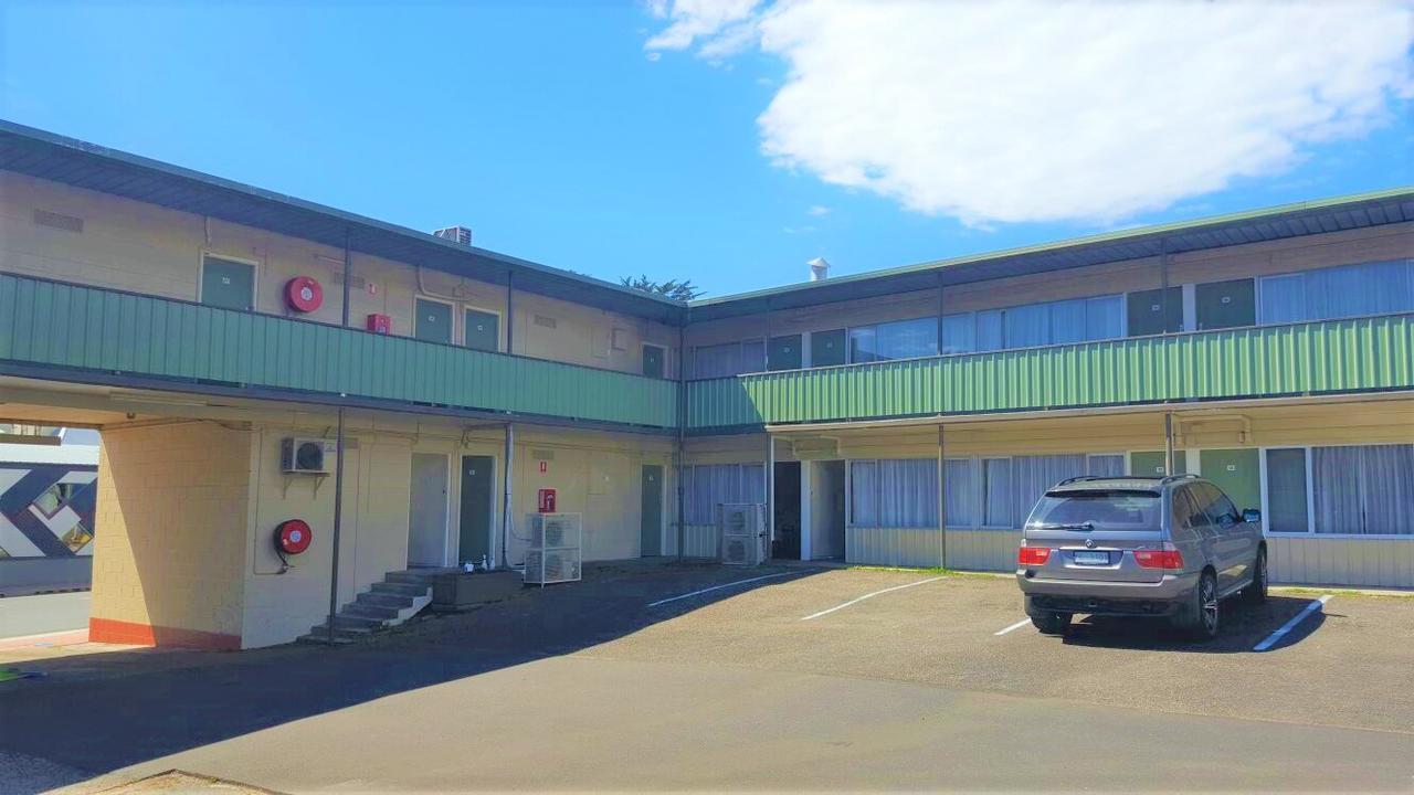קווינסטאון Mt Lyell Motor Inn מראה חיצוני תמונה