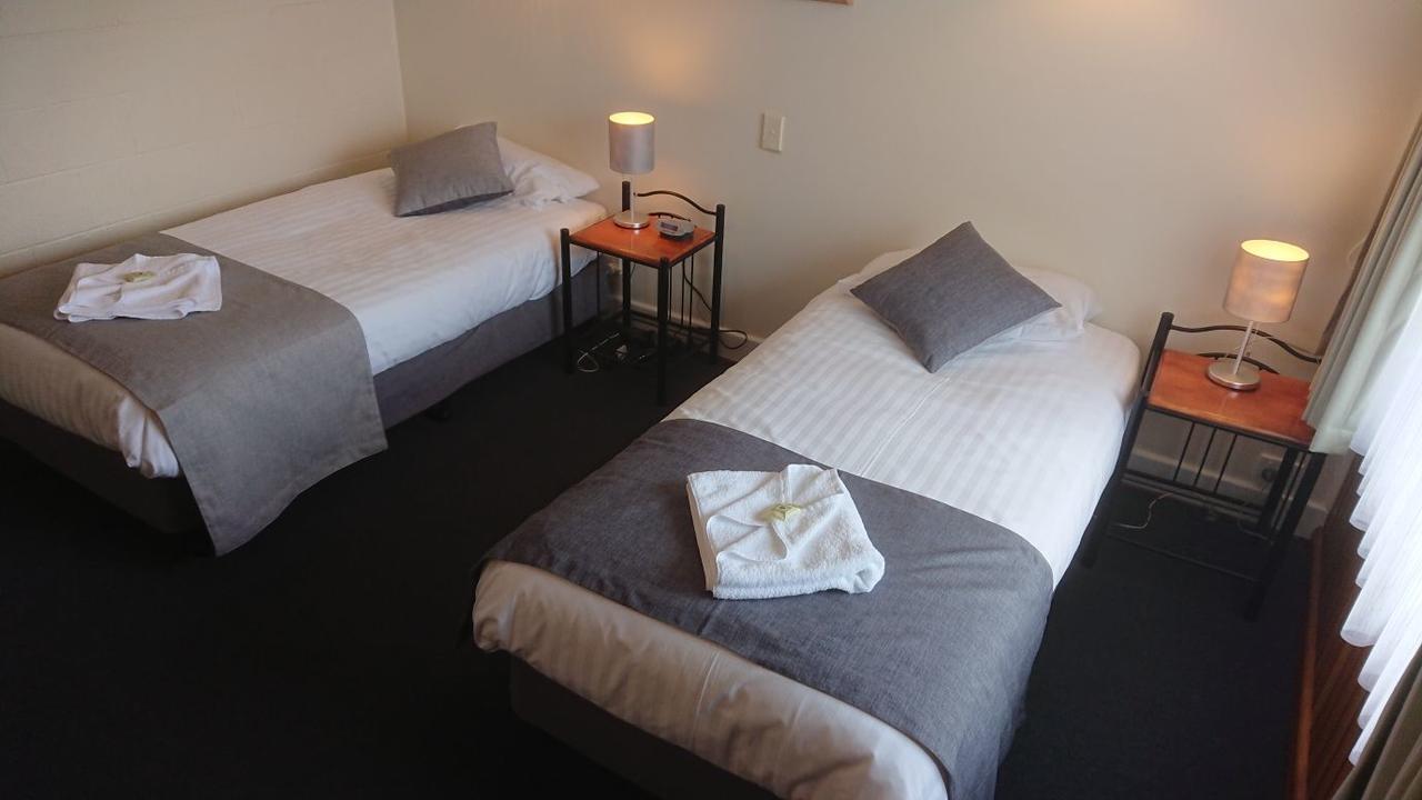 קווינסטאון Mt Lyell Motor Inn מראה חיצוני תמונה